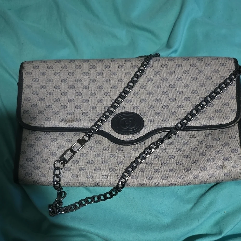 Gucci chic vintage